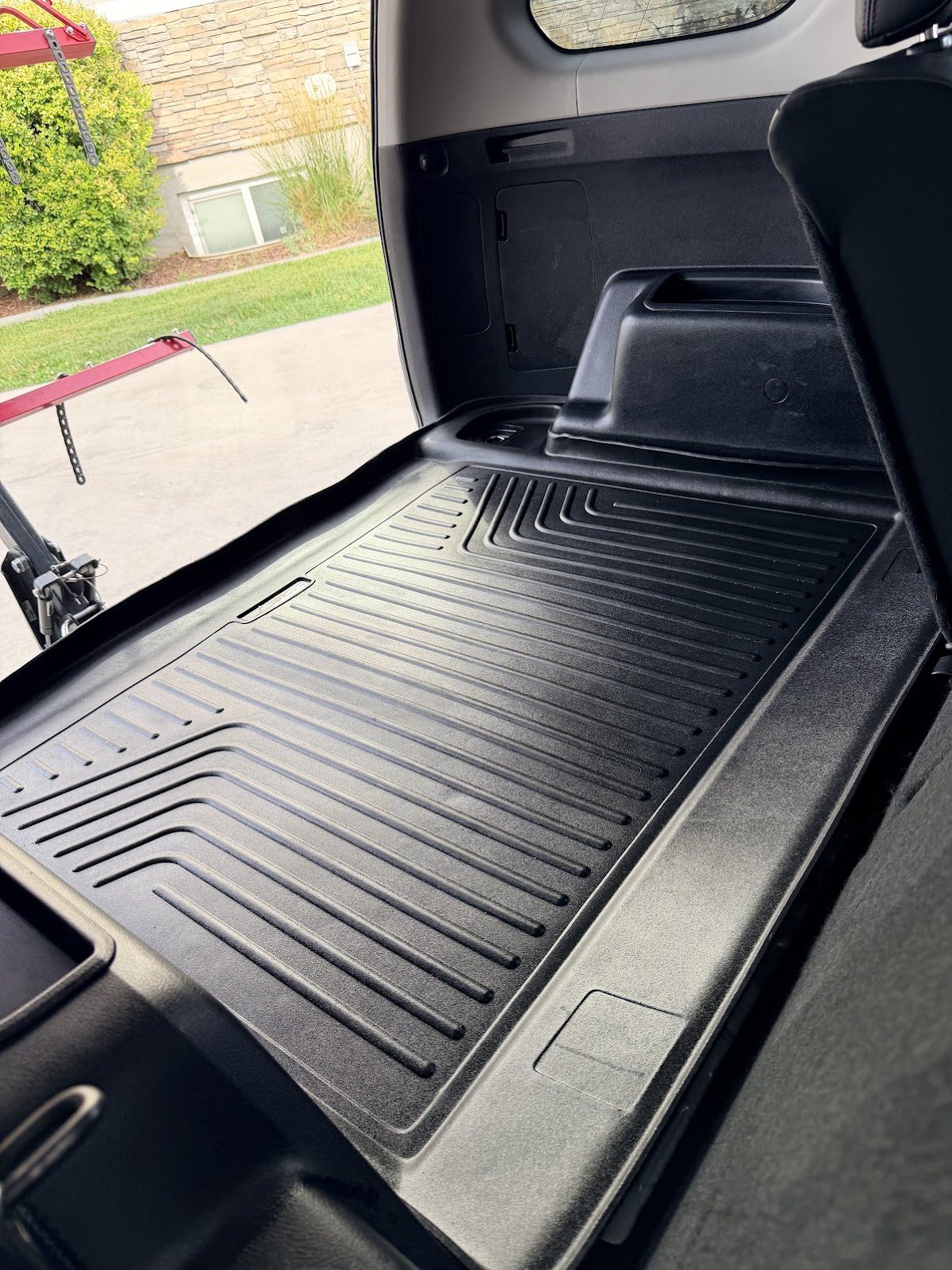 Clean detailed cargo area and trunk liner